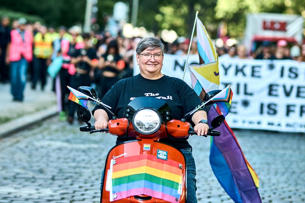 Die Polizei schätzte die Teilnehmerzahl um 18.30 Uhr auf mehr als 4.000.