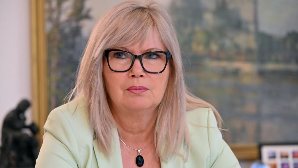 Magdeburgs Oberbürgermeisterin Simone Borris reagiert auf die Intel-Absage.