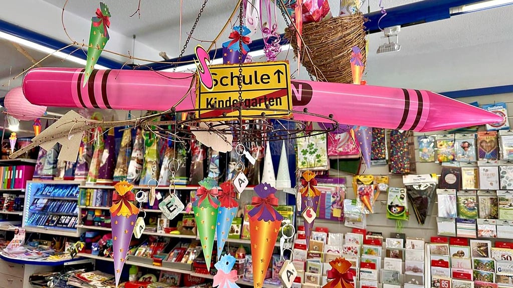 Schulanfang naht! Was kann und was sollte in eine Zuckertüte gepackt werden.
