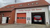 Die Einbrecher stiegen durch ein Fenster in das Feuerwehrhaus ein.