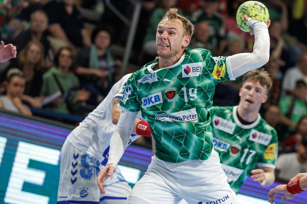 Welthandballer Mathias Gidsel war beim Test in Plau am See bester Füchse-Schütze
