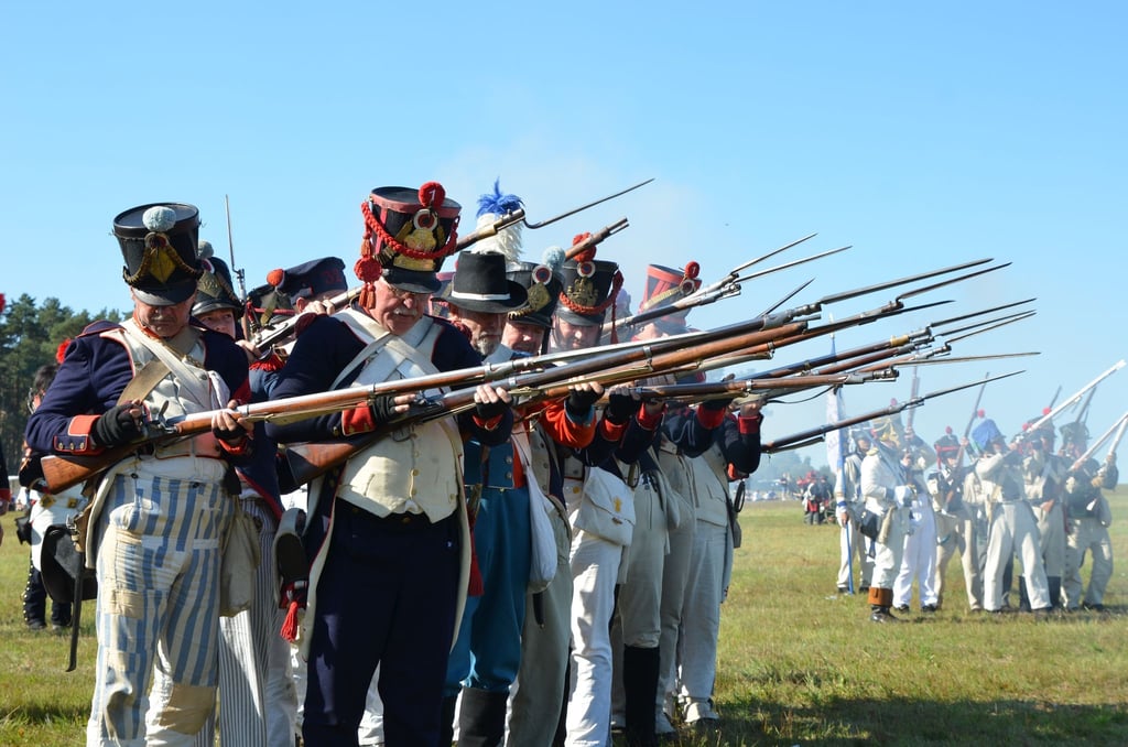 Die Nachstellung der Göhrdeschlacht von 1813 findet in der Göhrde östlich von Lüneburg statt.