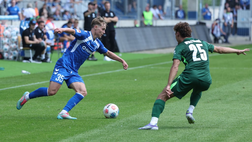 Magnus Baars (links) traf zum zwischenzeitlichen 2:1 für den Club.