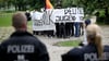 Nach Angaben der Polizei versammelten sich bei rechten Gegendemo etwa 30 bis 50 Personen.