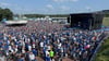 Gewaltiger Fan-Zuspruch am „Schalke-Tach“