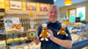 Konditormeister Christian Feuerstack hat das Harzer Baumkuchenhaus vor elf Jahren übernommen. Dafür hat er nun ein Maskottchen „Fridolin“ entworfen - einen Baumkuchen zum Kuscheln.
