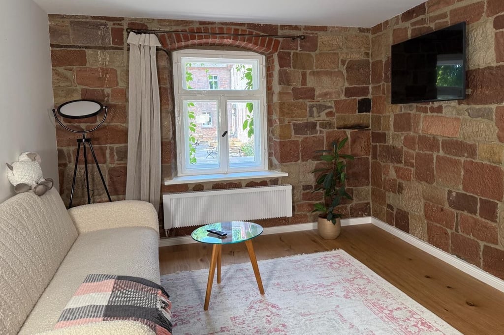 In der Remise des Schlosses haben die Besitzer Ferienwohnungen im Landhaus-Stil eingerichtet.