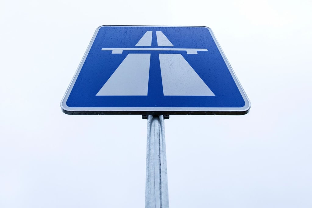 Die A17 ist bei Dresden in beide Richtungen gesperrt. (Symbolbild)