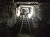 Während einer Tour im Schaubergwerk Wettelrode, hier eine Aufnahme von früheren Bauarbeiten, ist am Samstag, 26. Juli 2025, ein Mann verunglückt. 