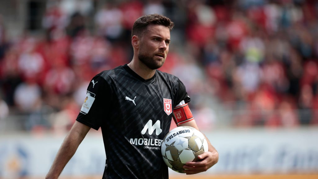 Niklas Kreuzer verließ den HFC vor einem Jahr, aktuell ist er vereinslos.