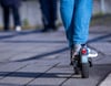 Der Junge war mit seinem E-Scooter einfach auf die Straßen gefahren. 