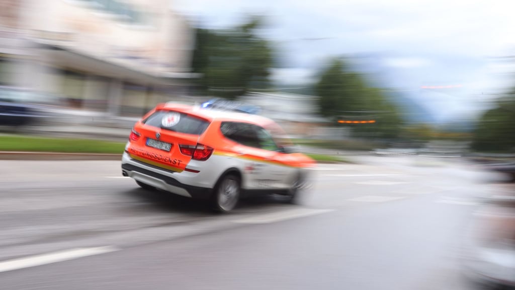 In Stendal ist eine Fußgängerin bei einem Unfall tödlich verletzt worden.