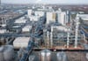 Die Raffinerie soll künftig 220.000 Tonnen Chemikalien im Jahr produzieren. 