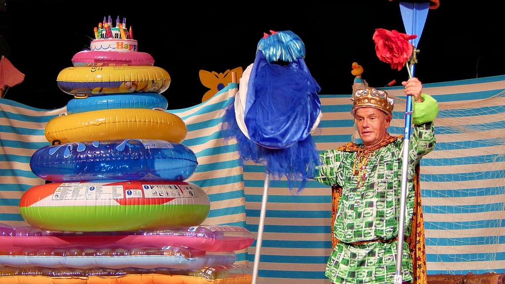 In der Kulturfabrik führt das Theater Tom Teuer "Die Prinzessin auf der Erbse" auf. Die moderne Version übermittelt dabei eine besondere Nachricht.