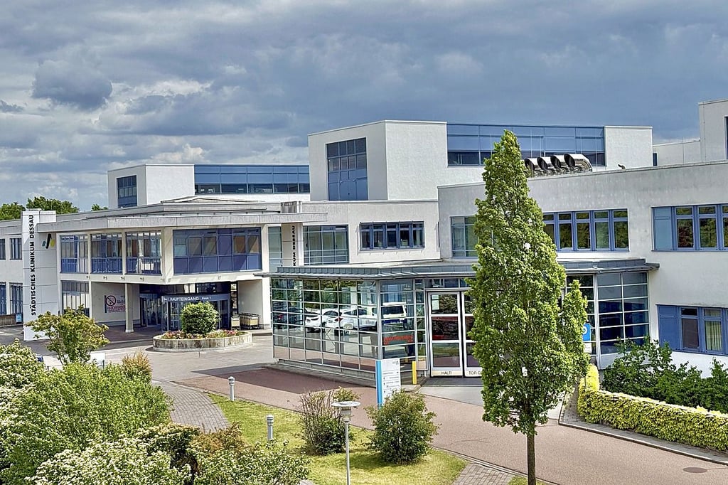Im Dessauer Klinikum wurde in der Nacht zum Sonnabend in der Notaufnahme gebaut. In der Zeit wurde das egsamte Klinikum über notstrom versorgt.