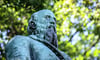 1872 eingeweiht, steht das Jahn-Denkmal im Volkspark Hasenheide in Berlin seit einigen Jahren stark in der Kritik.  