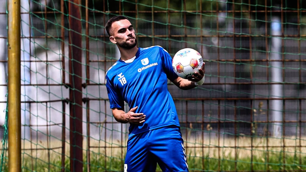 Emir Kuhinja ist beim 1. FC Magdeburg wieder eine Option für den Sturm. Er soll in der Regionalliga Nordost Spielpraxis sammeln.