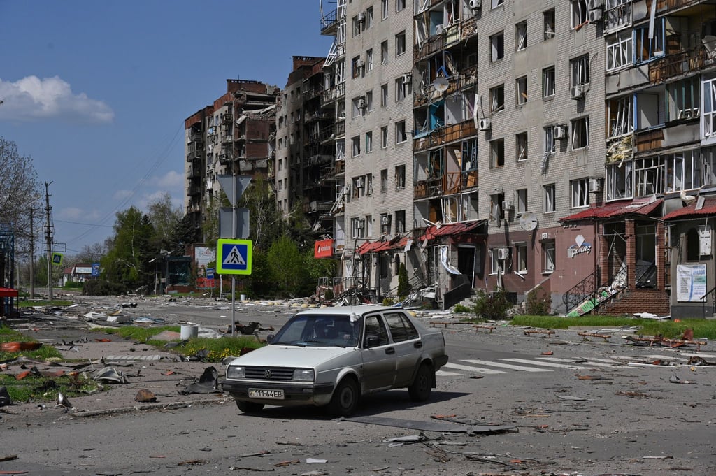 Der Krieg in der Ukraine mit täglichen Luftalarmen hat schwere traumatische Folgen für die Kinder - auch hier unterstützt terre des hommes mit Hilfsangeboten. (Archivfoto)