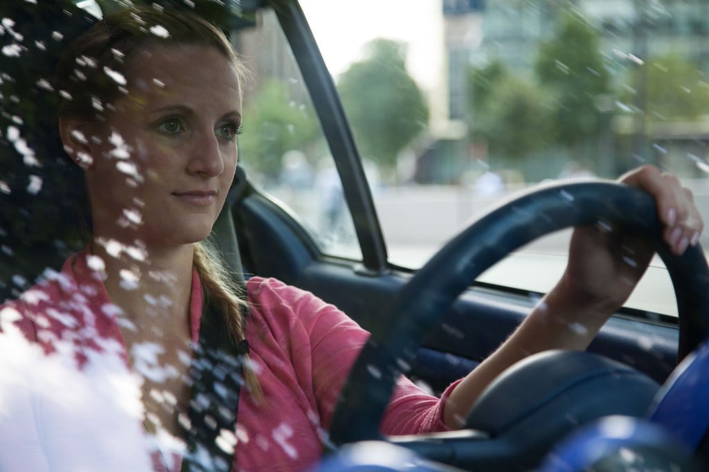 Tempolimits und Alkoholgrenzen: In vielen Urlaubsländern gelten für junge Fahrer sowie Fahranfänger andere Regeln als in Deutschland.