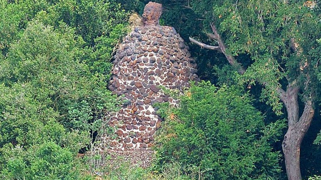 Dieses Bauwerk im Wörlitzer Park wurde erst jetzt als künstlicher Vulkan identifiziert.
