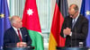 Die Bundeswehr hat nach Angaben von Kanzler Friedrich Merz zwei Transportflugzeuge nach Jordanien geschickt, die dann Hilfsgüter über dem Gazastreifen abwerfen sollen
