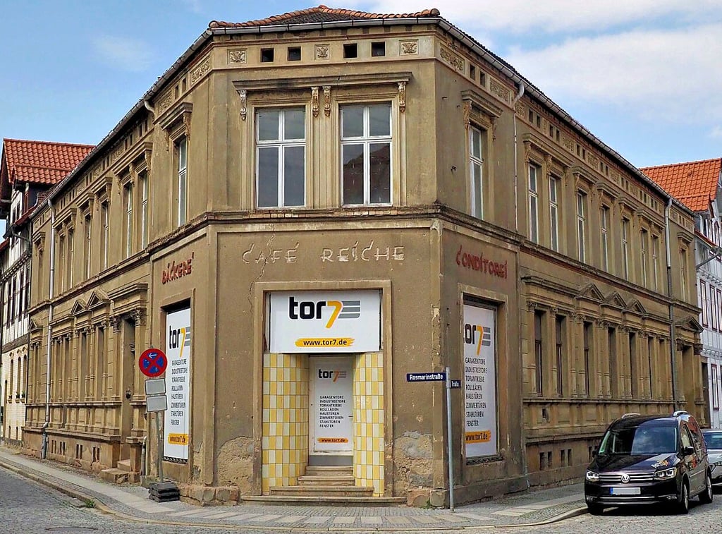 Rosmarinstraße 6, ein prägenden Gebäude auch für die Tralle.