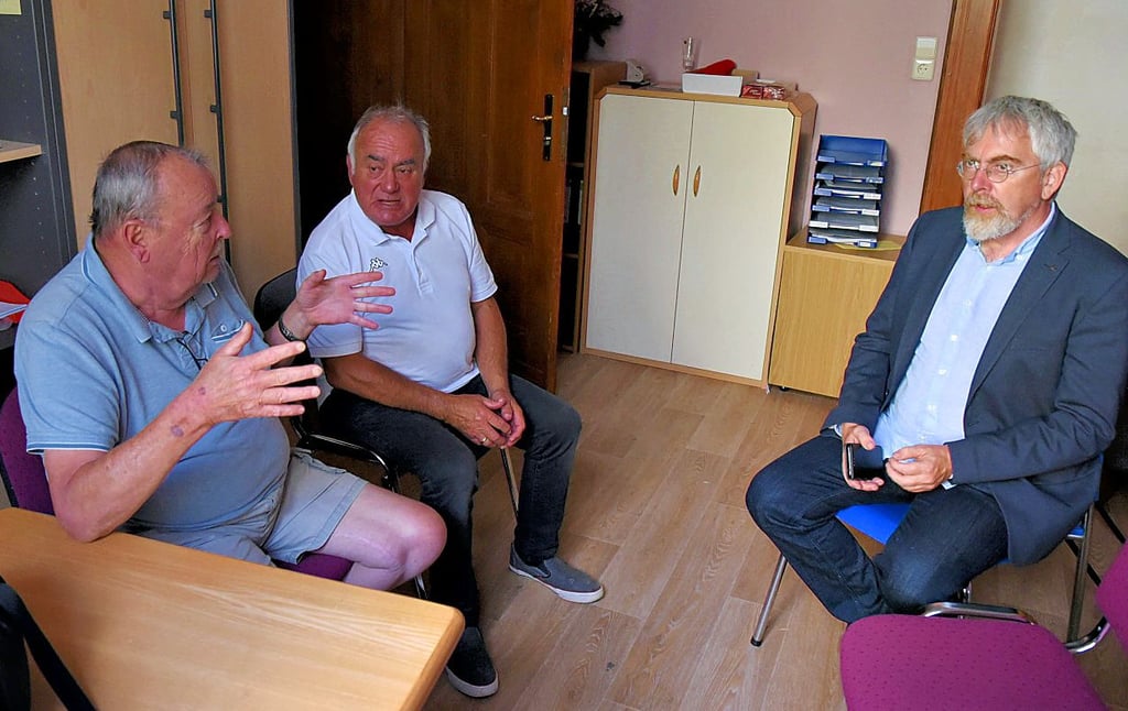 Bürgersprechtag im Haus der Begegnung. Von links Wolfgang Otte, Ortsbürgermeister Jens Strube und Bürgermeister Jörn Weinert.
