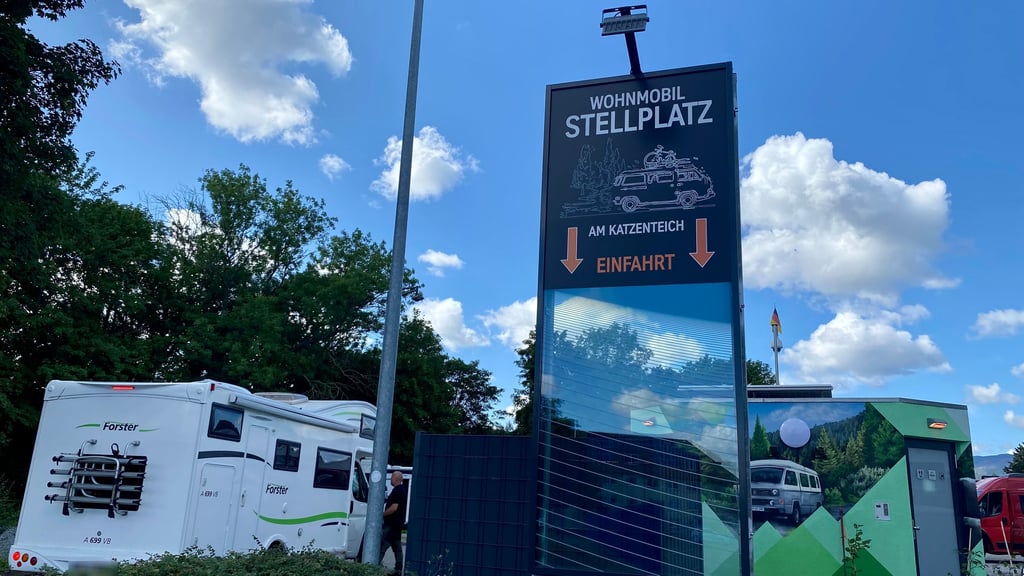So werden Camper jetzt auf dem Wohnmobil-Stellplatz "Am Katzenteich" in Wernigerode begrüßt.