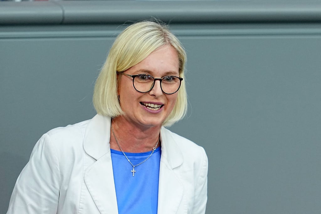 Aus Sicht von Christiane Schenderlein, Staatsministerin für Sport und Ehrenamt, können künftig wichtige sportpolitische Vorhaben wie die Bewerbung für die Olympischen und Paralympischen Spiele umgesetzt werden.