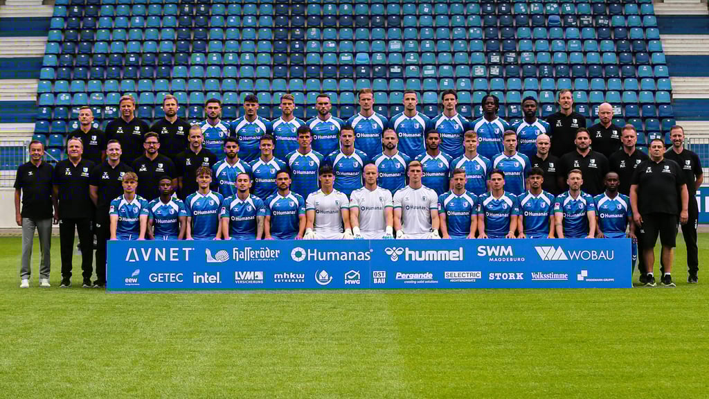 Das Gesicht des 1. FC Magdeburg wird sich zur Saison 2025/26 verändern.&nbsp;Ende Juli stellte sich das Team bereits zum ersten Mannschaftsfoto auf.
