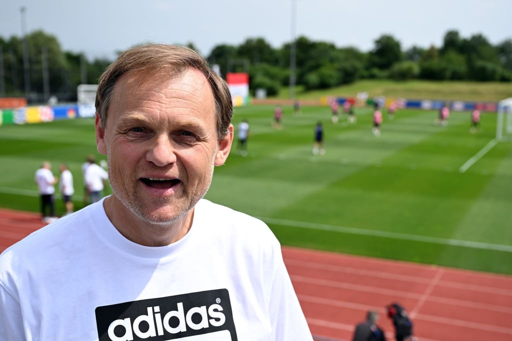 Adidas-Konzernchef Björn Gulden steht trotz guter Halbjahreszahlen unter Druck, weil die US-Zölle die Geschäfte belasten (Archivbild).