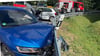 Ein VW und ein Skoda mussten nach einem Unfall bei Neudorf im Harz abgeschleppt werden.