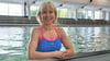 Wasser ist ihr Element: Birgit Doßow hat in der damaligen Dynamo-Schwimmhalle an der Großen Diesdorfer Straße in Magdeburg mit dem aktiven Schwimmen begonnen. Heute trainiert sie hier wieder.