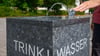 Öffentliche Trinkwasserbrunnen gelten als ein Mittel, um Menschen vor negativen Folgen von Hitze zu schützen (Symbolbild)