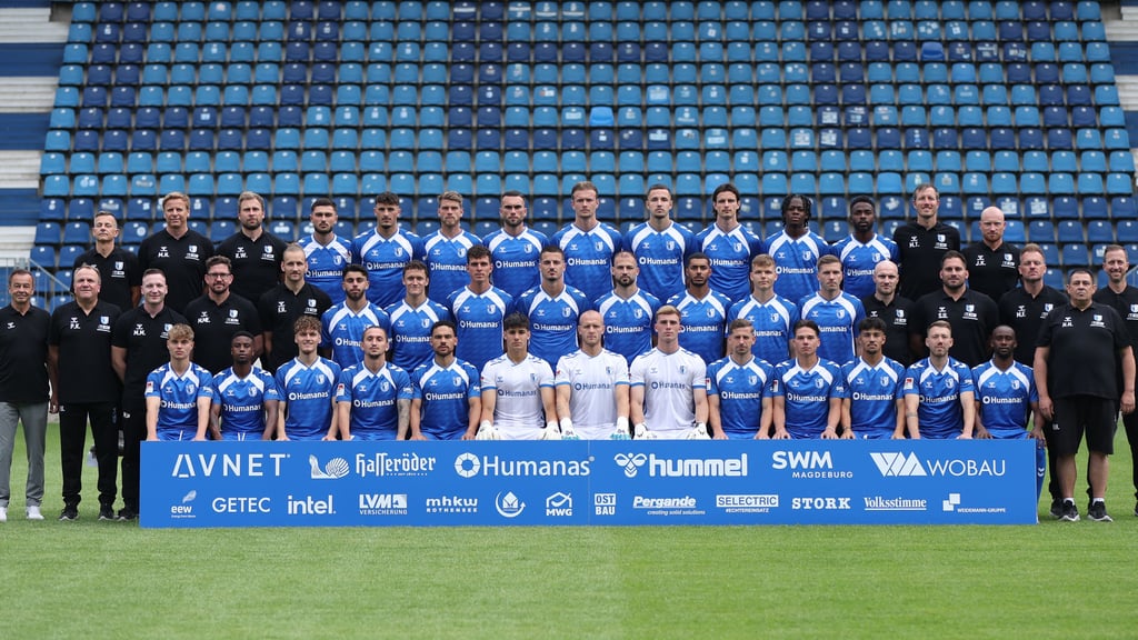 Mitte Juli wurde das Mannschaftsfoto des 1. FC Magdeburg aufgenommen.