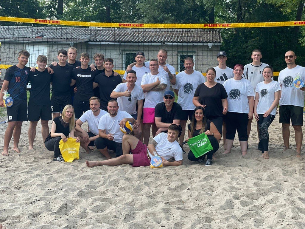 Die drei Gewinnerteams des 1. Mützeler Summer Smash-Cups.