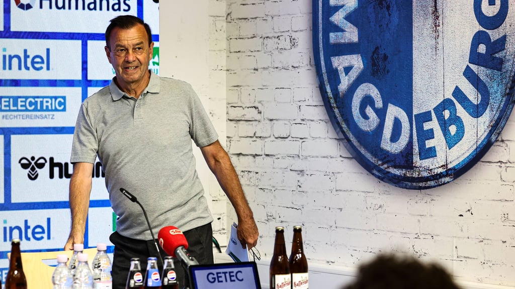 Otmar Schork vom 1. FC Magdeburg kann sich noch Neuzugänge auf mehreren Positionen vorstellen.