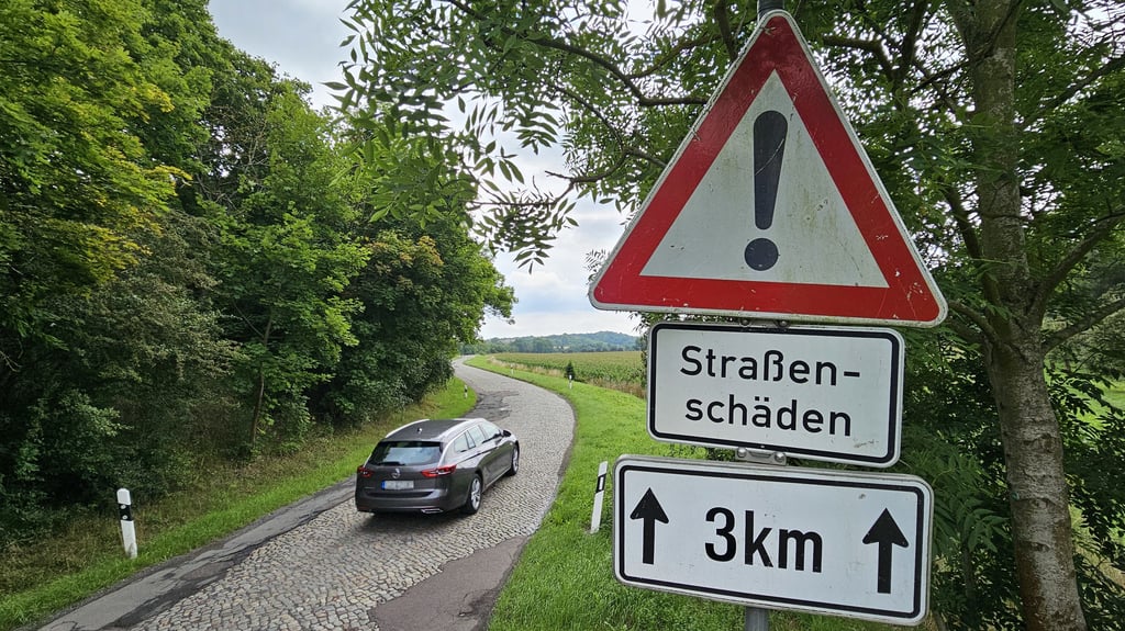 Die Kreisstraße 1330 wird von Freckleben in Richtung Sandersleben bis zur Kreisgrenze ausgebaut.