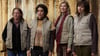 Sophia Leboutte (l-r) als Chantal, Sabrina Ouazani als Alice, Michèle Laroque als Diane und Valérie Bonneton als Suzanne in einer Szene des Films.