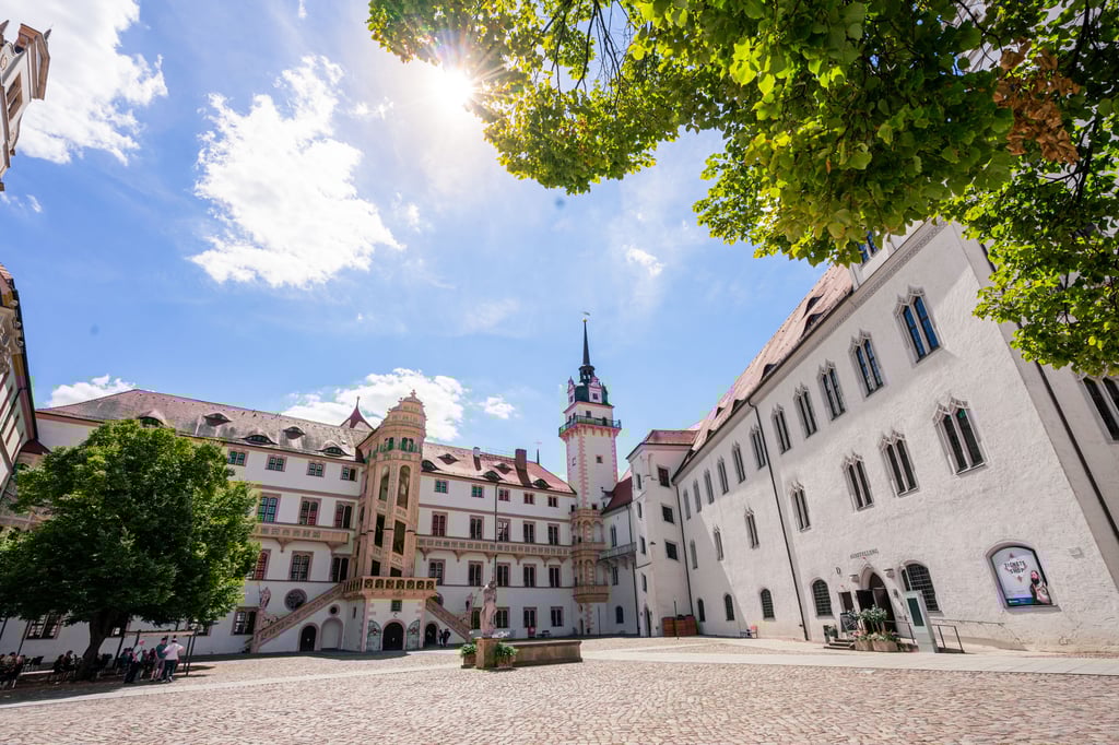 Schloss Hartenfels in Torgau zählt zu den bedeutendsten Renaissancebauten der Region Leipzig – heute erleben Familien hier Geschichte zum Anfassen.