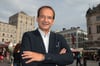 Sachsen-Anhalts FDP-Fraktionschef Andreas Silbersack auf dem  Marktplatz in Halle.