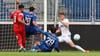 Noah Kruth (rechts) war Magdeburgs Bester im Derby gegen den HFC.
