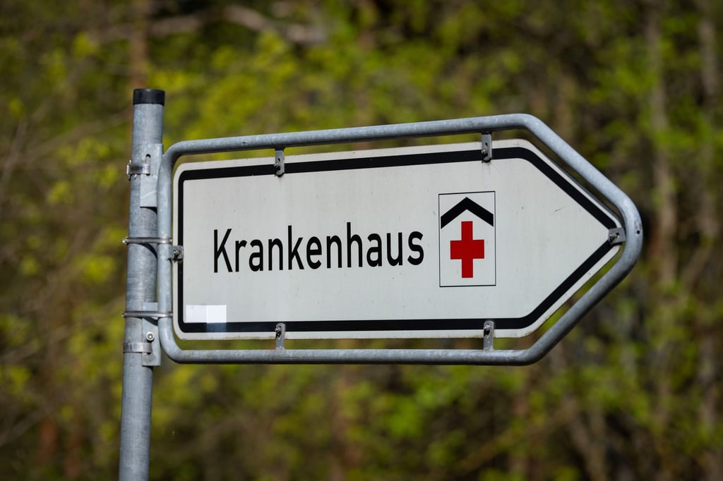 Die Landesregierung und die Stadt Wittstock/Dosse suchen nach Lösungen für den Erhalt medizinischer Versorgung angesichts der geplanten Schließung des Krankenhauses. (Symbolbild)