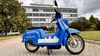 Sie ist das neue Erkennungszeichen der MZ bei Vor-Ort-Terminen: die blaue Eelktro-Schwalbe.