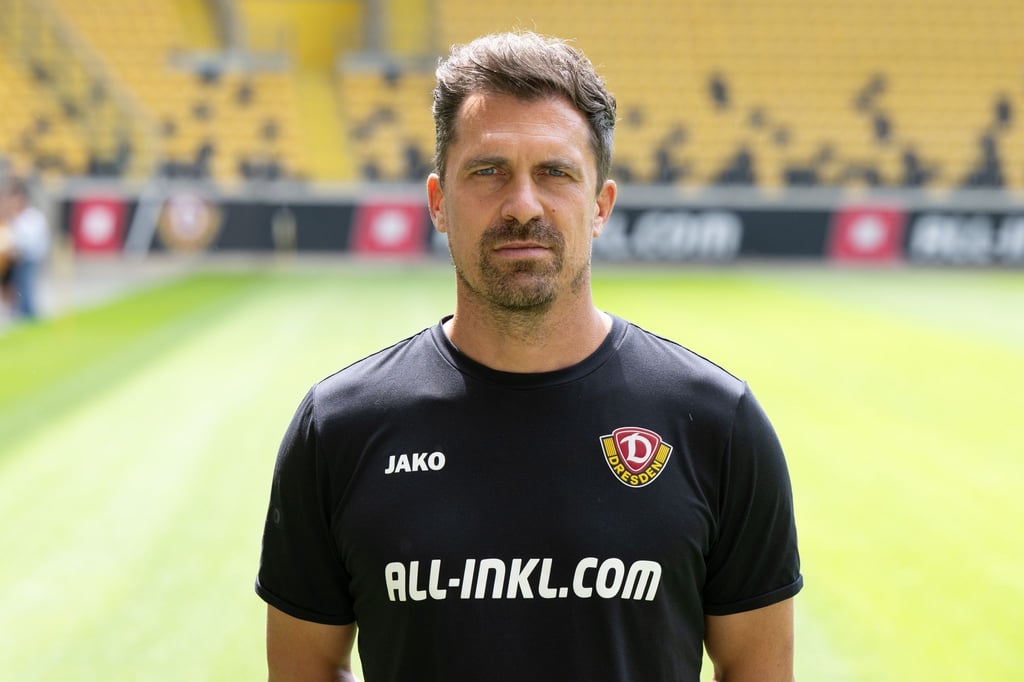Für ein Freundschaftsspiel gesperrt: Dynamo Dresdens Coach Thomas Stamm.