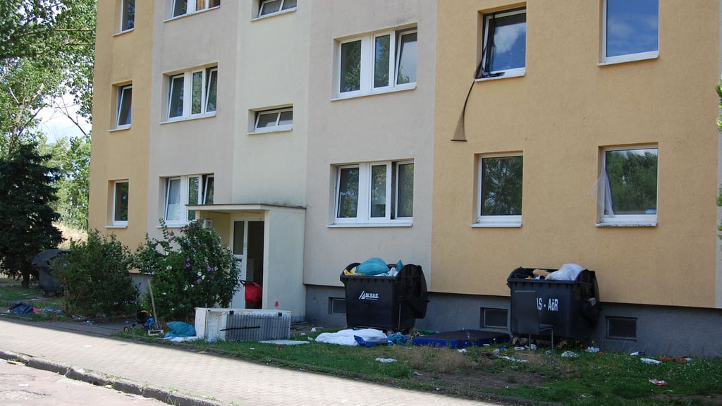 Zustände der totalen Verwahrlosung, wie sie insbesondere wegen der veranlassten Räumung im Viertel am Kornwestheimer Ring herrschen, bleiben Rainer Rudolph in seiner neuen Wohnung hoffentlich erspart.