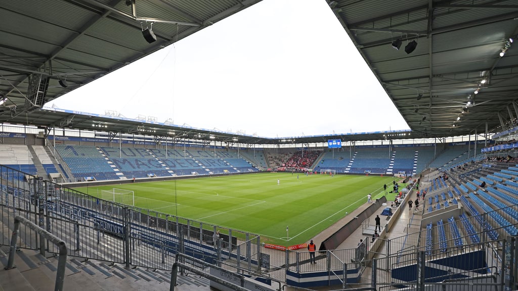 Die diesjährige Partie zwischen dem 1. FC Magdeburg und dem Halleschen FC wird wegen des Zuschauer-Boykotts in Erinnerung bleiben.