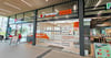 Der neue Bitterfelder Bahnhof mit der Service Station hat noch keinen Telefonanschluss.