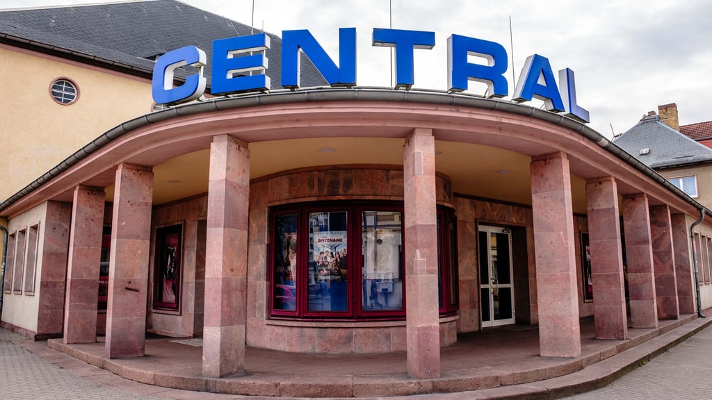 Ein Film vor Kinostart, aber keiner weiß welcher? Wer Überraschungen liebt, ist am Montagabend im Central-Kino in Wittenberg genau richtig.