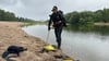 Taucher der Berufsfeuerwehr Magdeburg waren am Freitag, 3. August 2025, in der Alten Elbe am Cracauer Wasserfall aktiv.